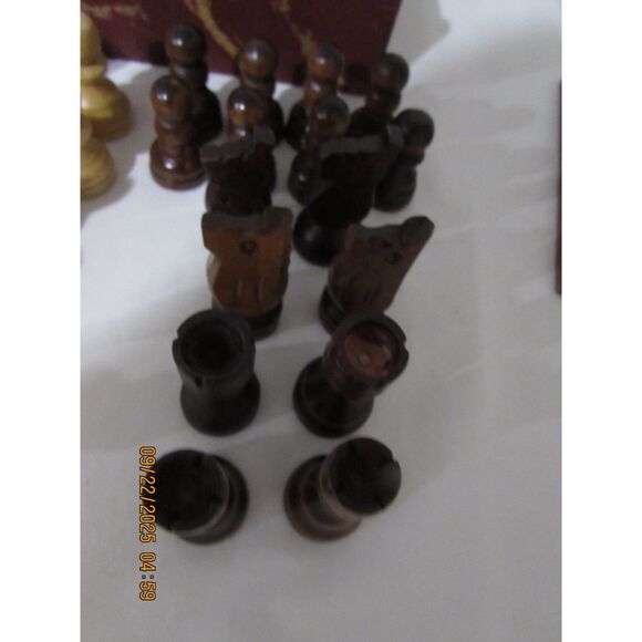 Vintage Fleur-de-lis wooden box chess set with wooden pieces slide top box - Picture 10 of 11